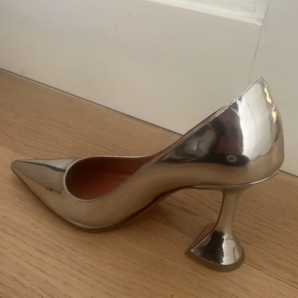 Amina Muaddi silver Ami mirror pump - Picture 4 of 6